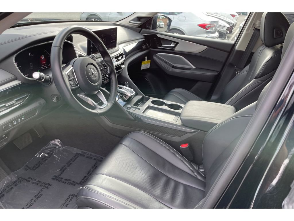 Certified 2025 Acura MDX FWD w/ Technology Package image 9