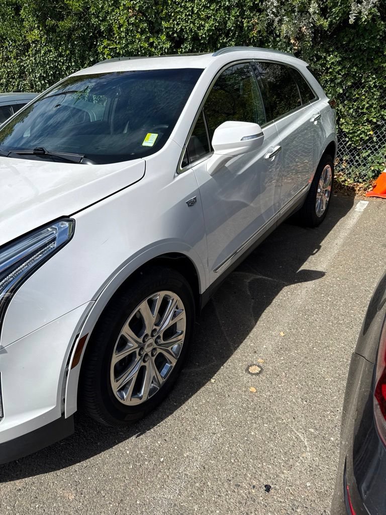 Used 2020 Cadillac XT5 Premium Luxury FWD image 1