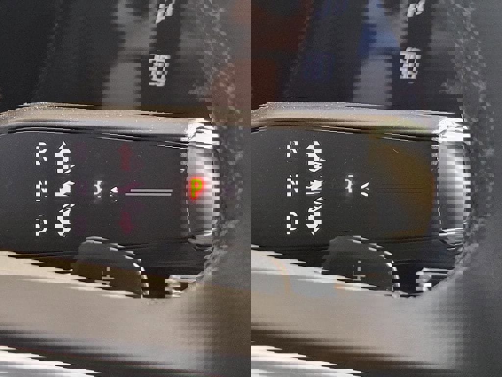 Used 2025 Chevrolet Equinox LT image 9