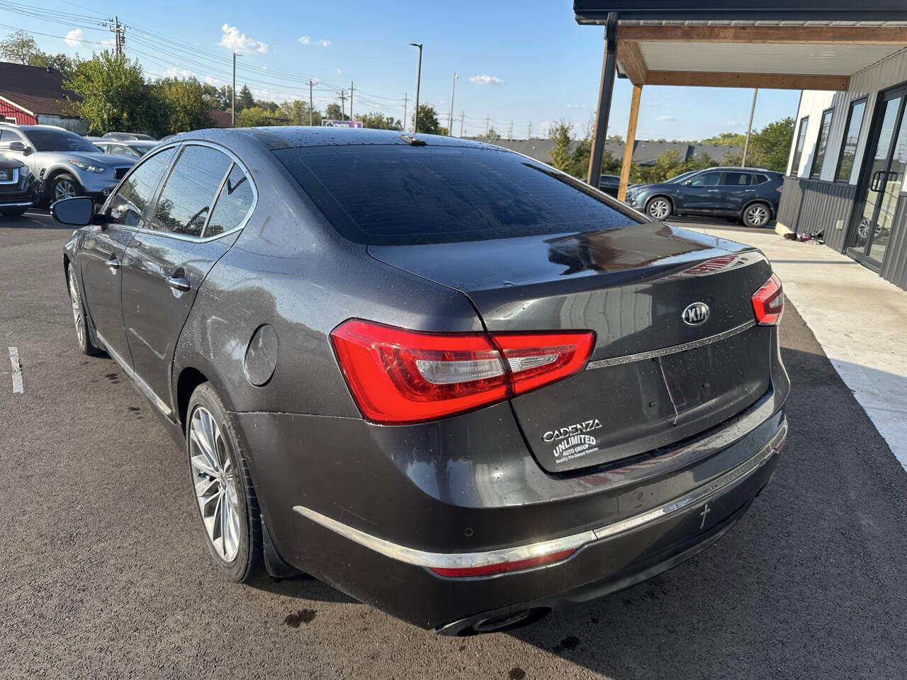 Used 2016 Kia Cadenza Premium image 9