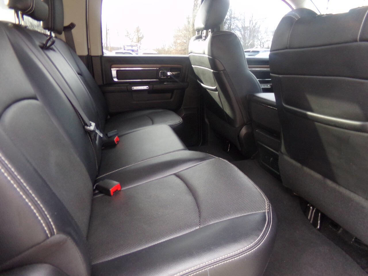 Used 2017 RAM 1500 Laramie w/ Convenience Group image 43