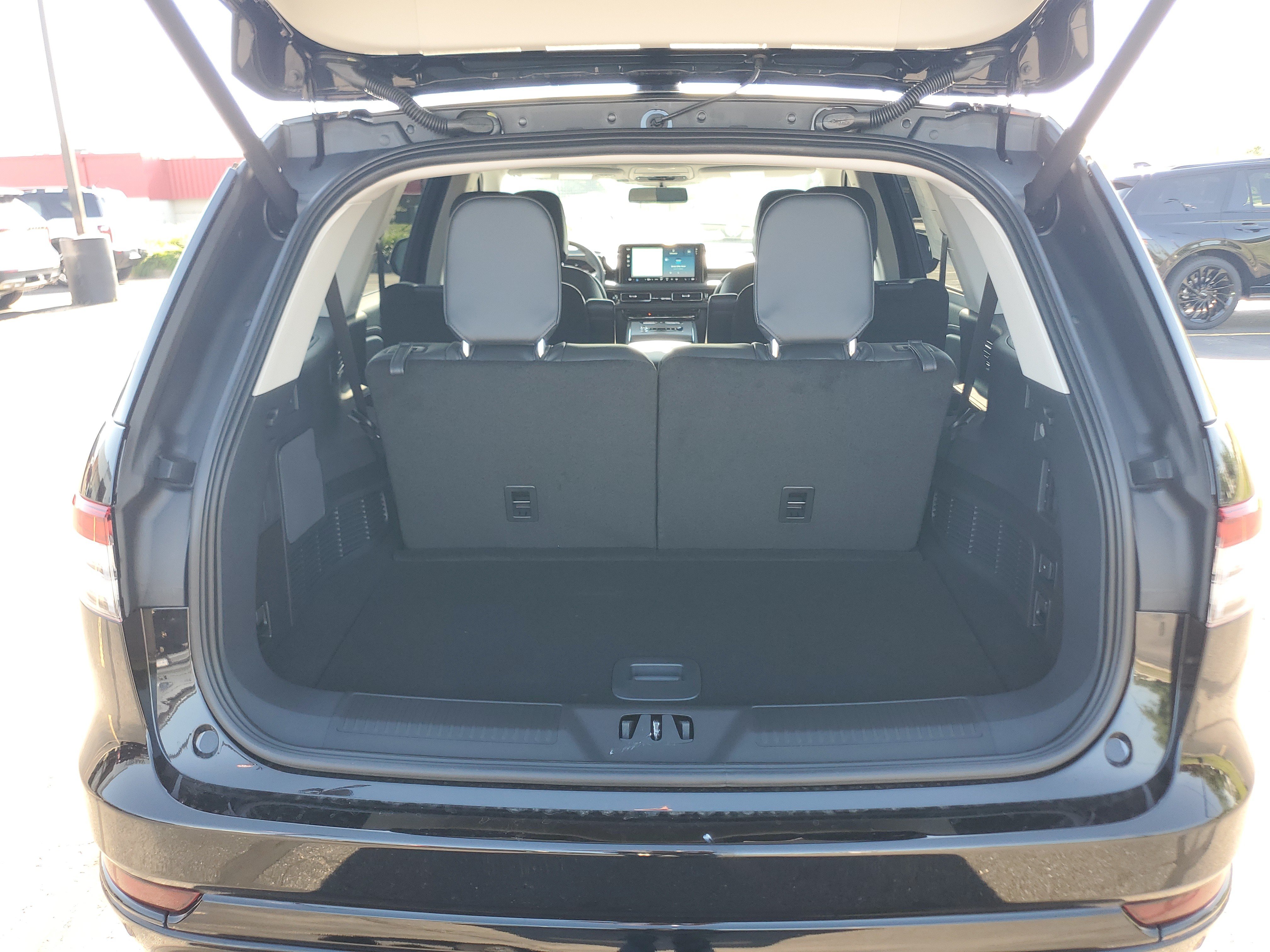 New 2026 Lincoln Aviator AWD image 28