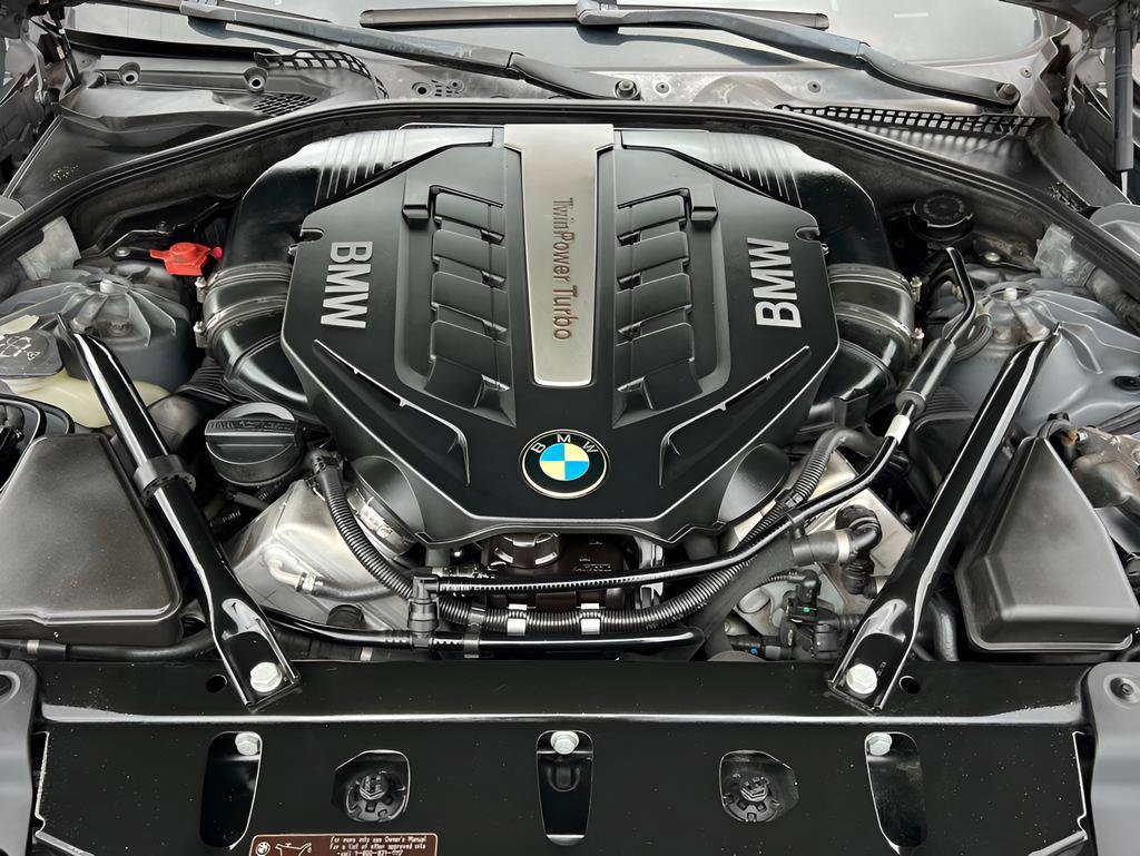 Used 2013 BMW 650i Convertible image 25