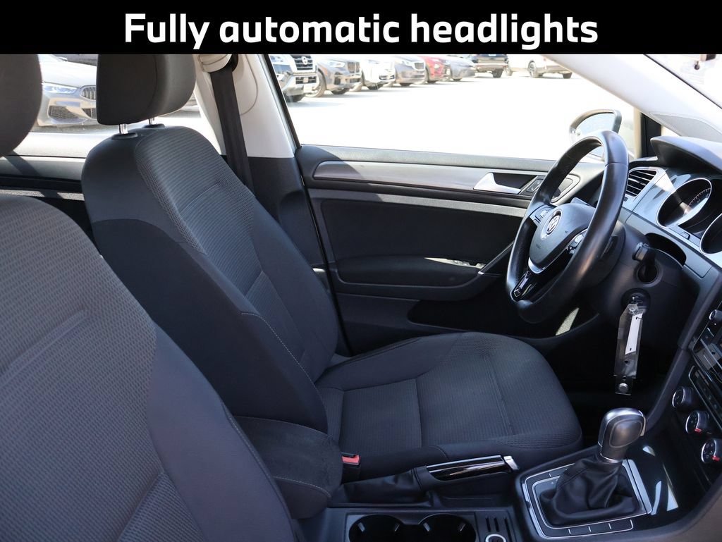 Used 2018 Volkswagen Golf S FWD image 11