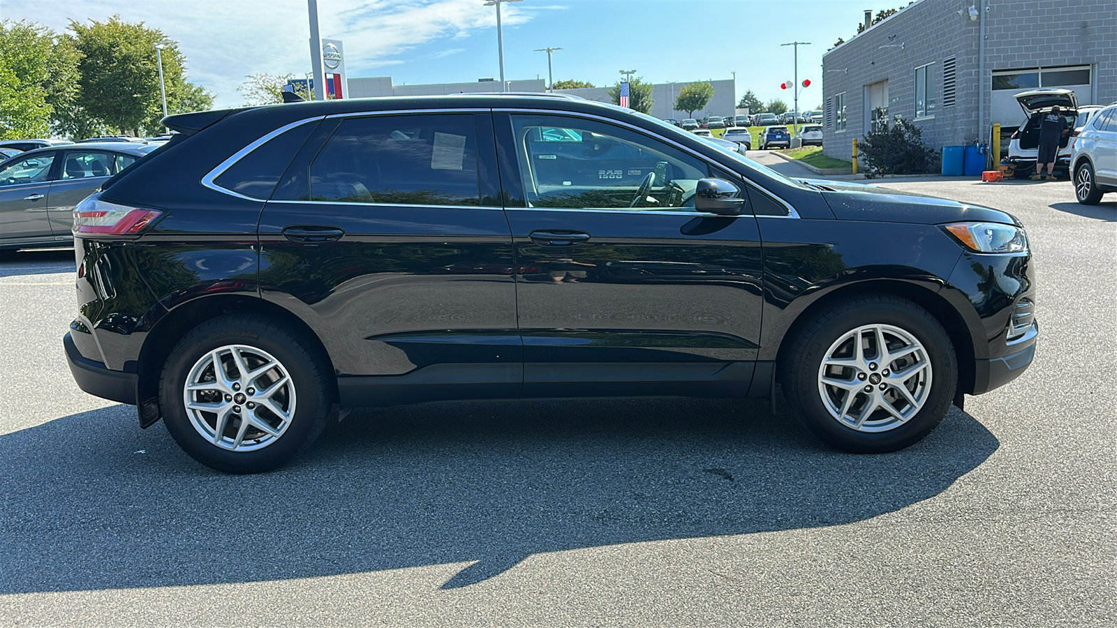 Used 2023 Ford Edge SEL w/ Convenience Package AWD/4WD image 28