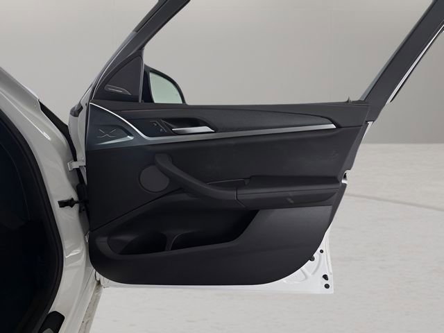 Used 2024 BMW X4 M40i w/ Premium Package image 43