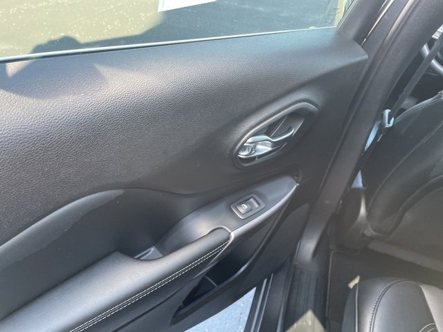 Used 2022 Jeep Cherokee Limited image 66