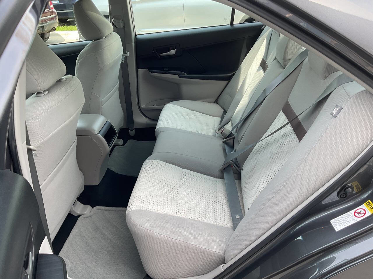 Used 2012 Toyota Camry LE FWD image 26