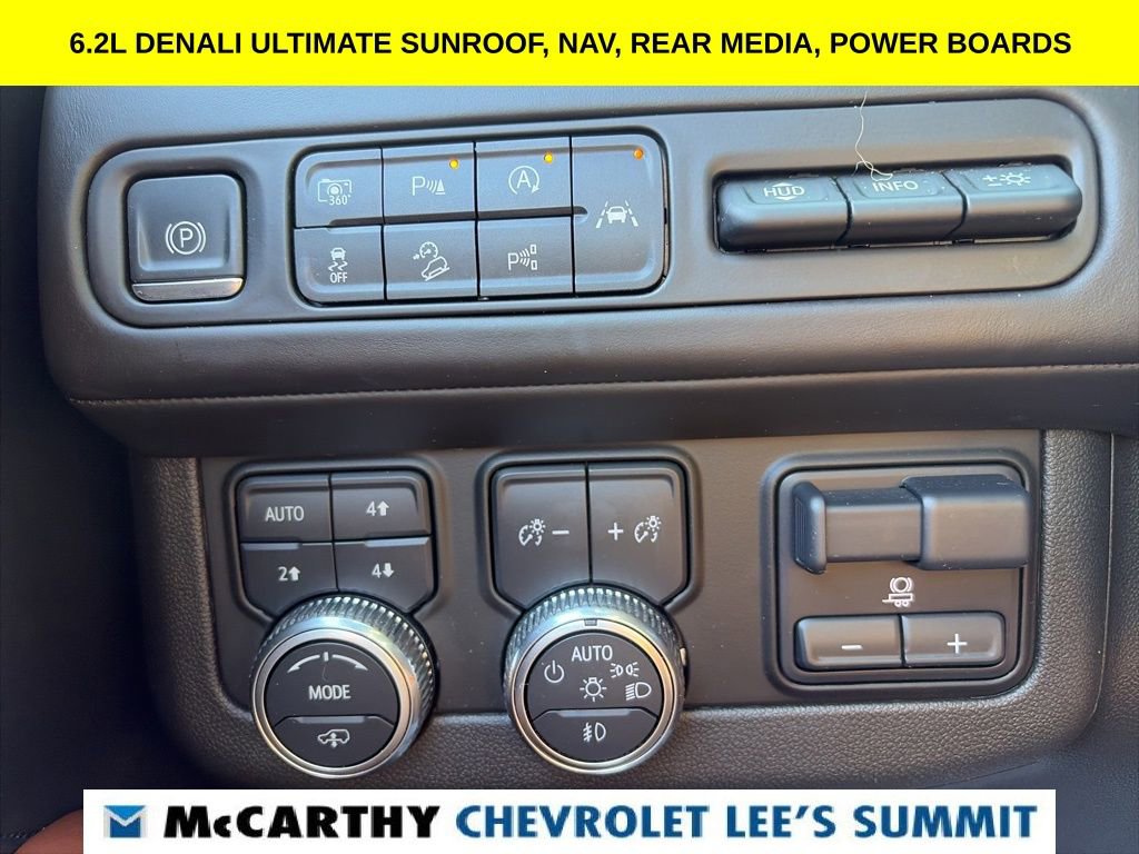 Used 2023 GMC Yukon XL Denali Ultimate image 11