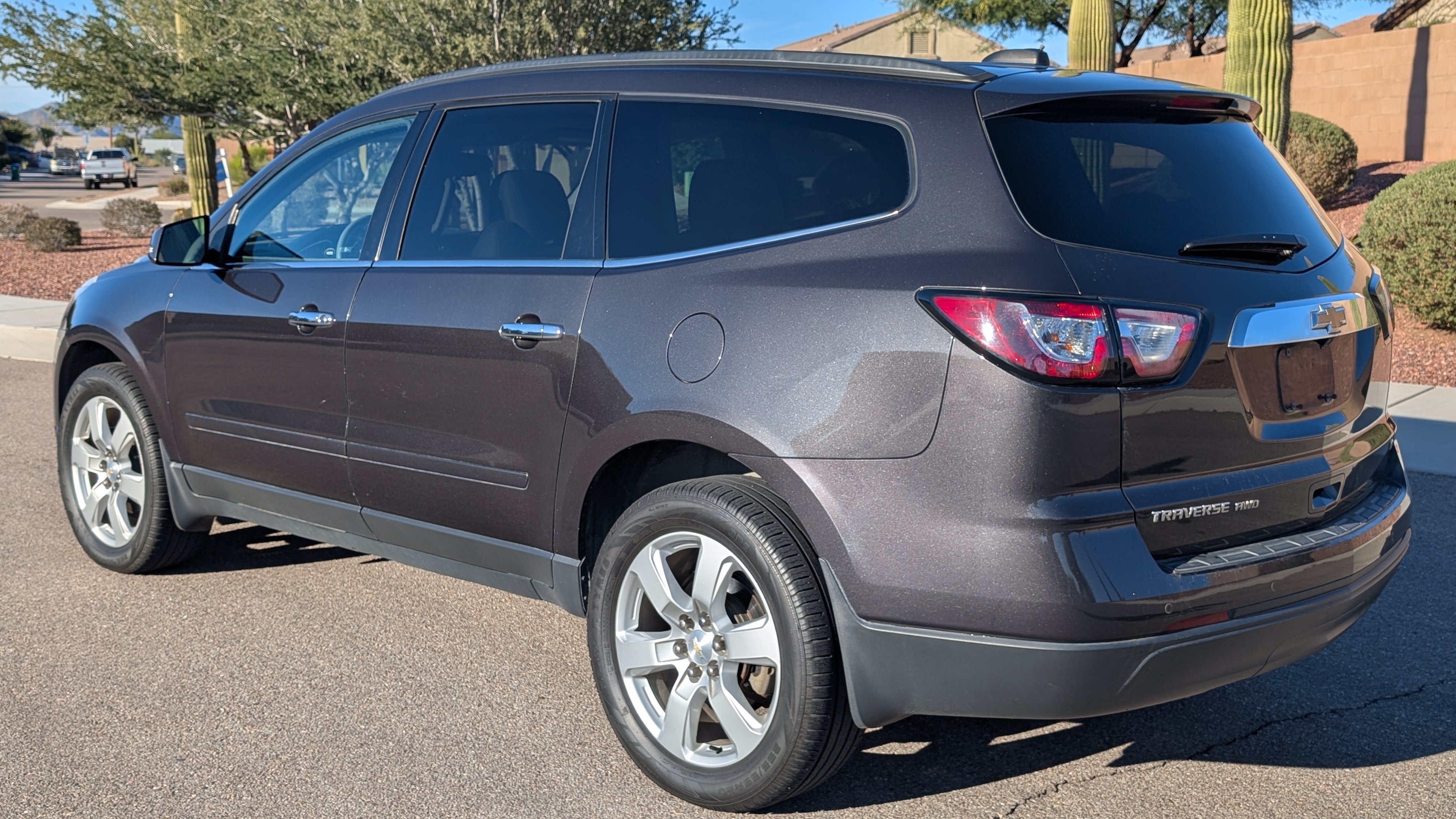 Used 2017 Chevrolet Traverse LT w/ Style and Technology Package AWD/4WD image 11