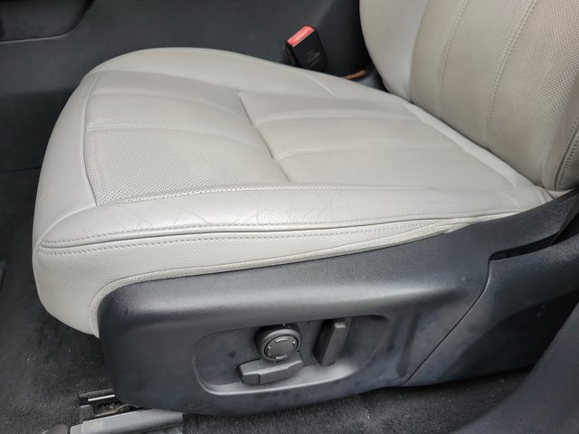Used 2020 Land Rover Range Rover Evoque S AWD/4WD image 4
