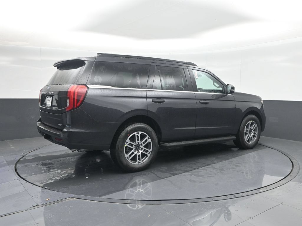 New 2026 Ford Expedition Active RWD image 15