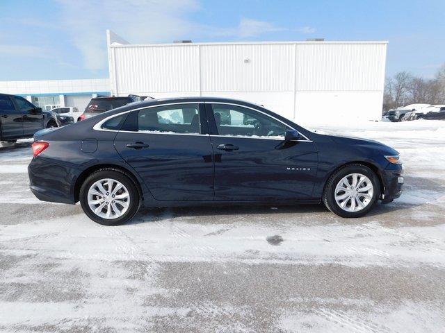 Used 2023 Chevrolet Malibu LT image 2