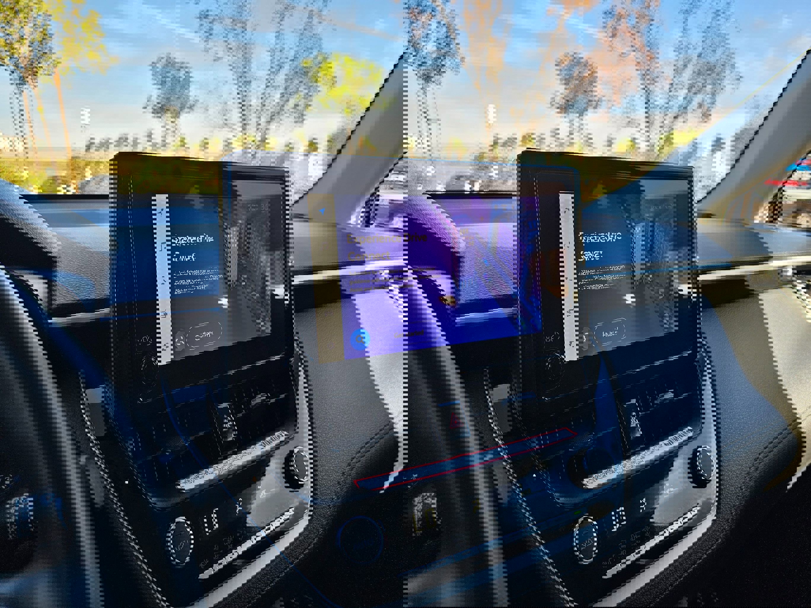 Used 2024 Toyota Corolla Cross LE image 32