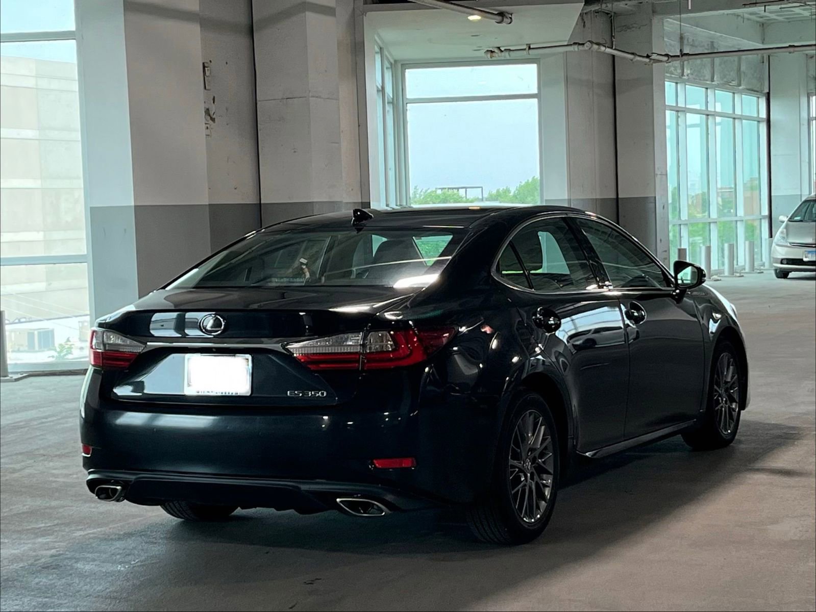 Used 2018 Lexus ES 350 w/ Premier Package FWD image 11