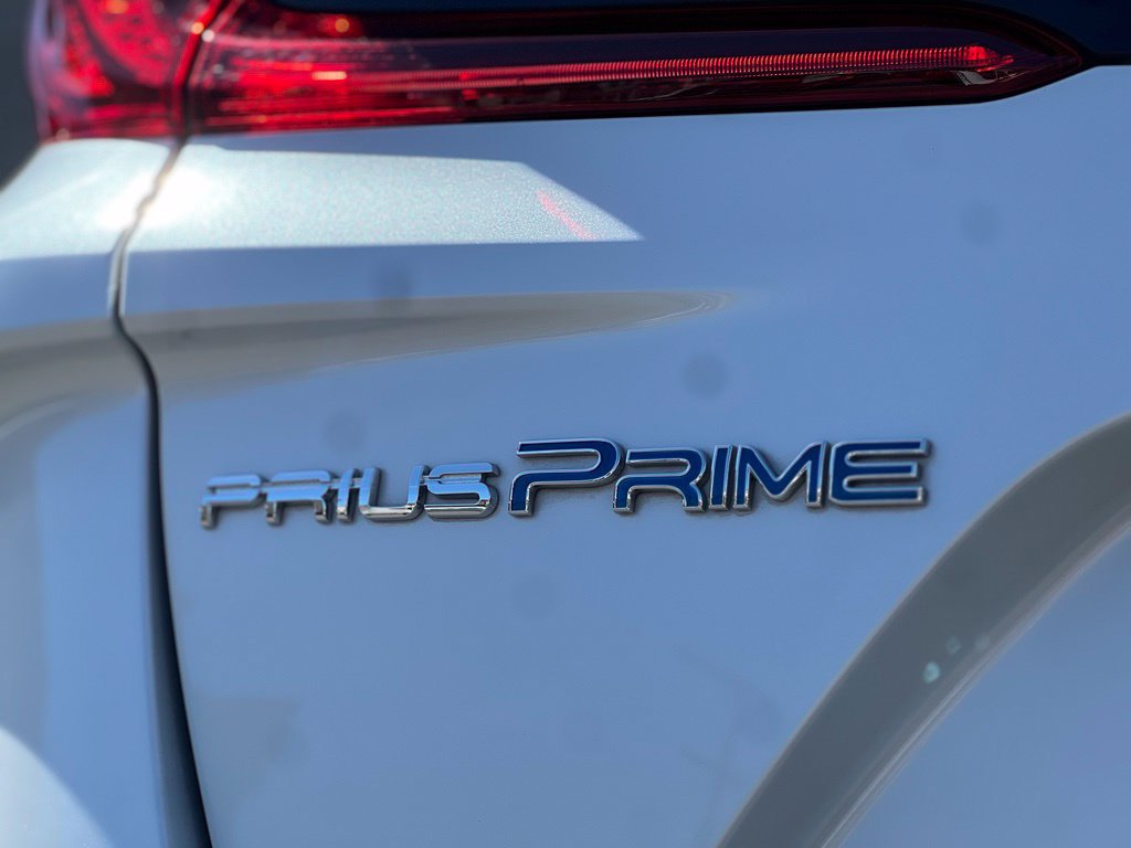 Certified 2022 Toyota Prius Prime XLE FWD image 10