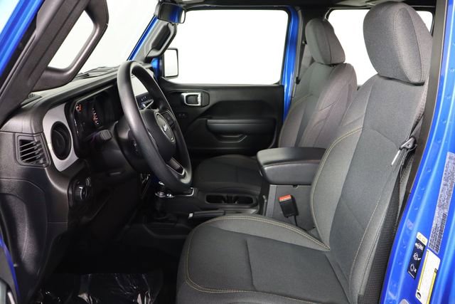 Used 2025 Jeep Wrangler Sport image 14