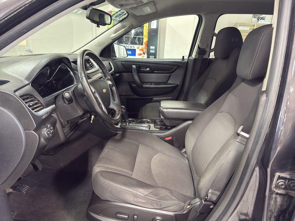 Used 2016 Chevrolet Traverse LT w/ Style and Technology Package AWD/4WD image 8