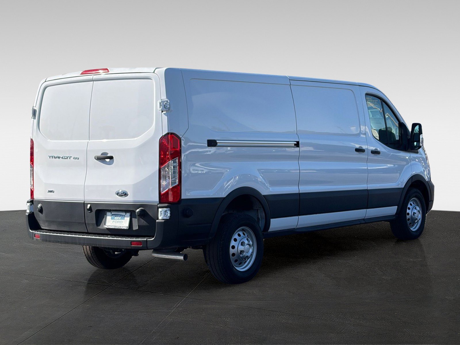Used 2025 Ford Transit 150 Low Roof AWD image 5