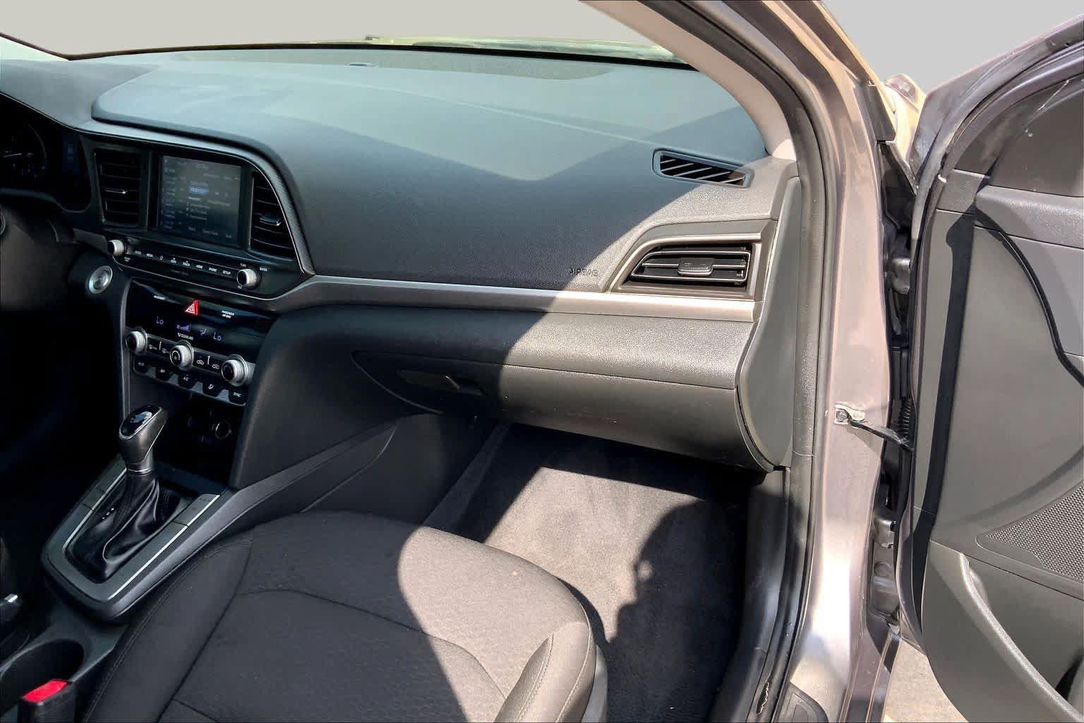 Used 2020 Hyundai Elantra Value Edition w/ Cargo Package (C1) FWD image 19