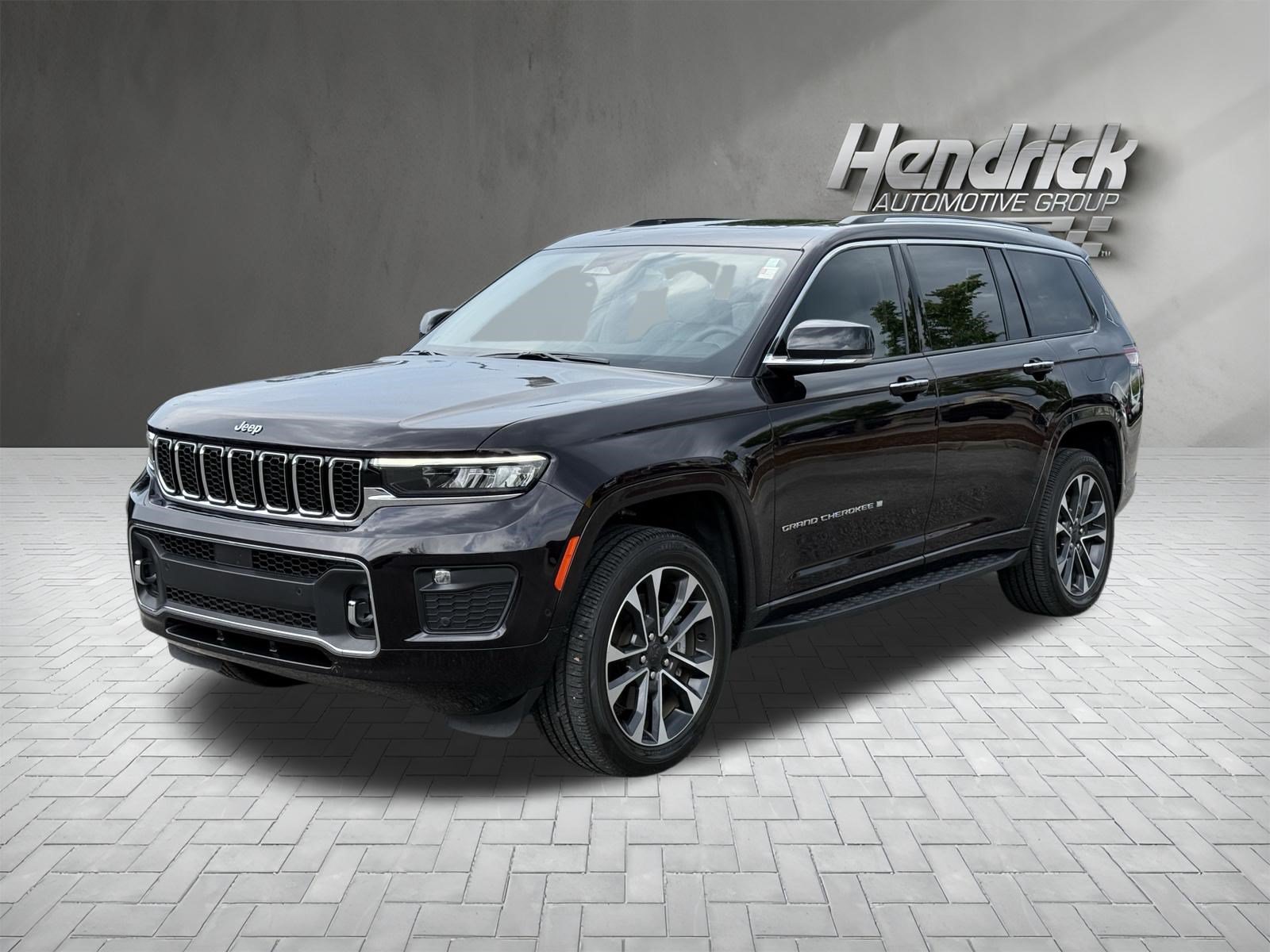 Used 2023 Jeep Grand Cherokee L Overland w/ Rear Seat Video Group I RWD image 5