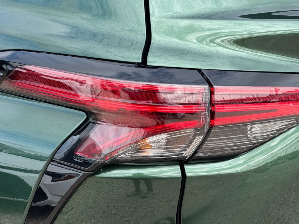 Certified 2026 Toyota Sienna Limited AWD/4WD image 30