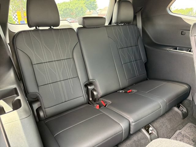 New 2026 Buick Enclave Avenir w/ Super Cruise Package AWD/4WD image 22
