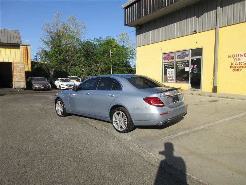 Used 2017 Mercedes-Benz E 300 4MATIC w/ Premium 3 Package image 3