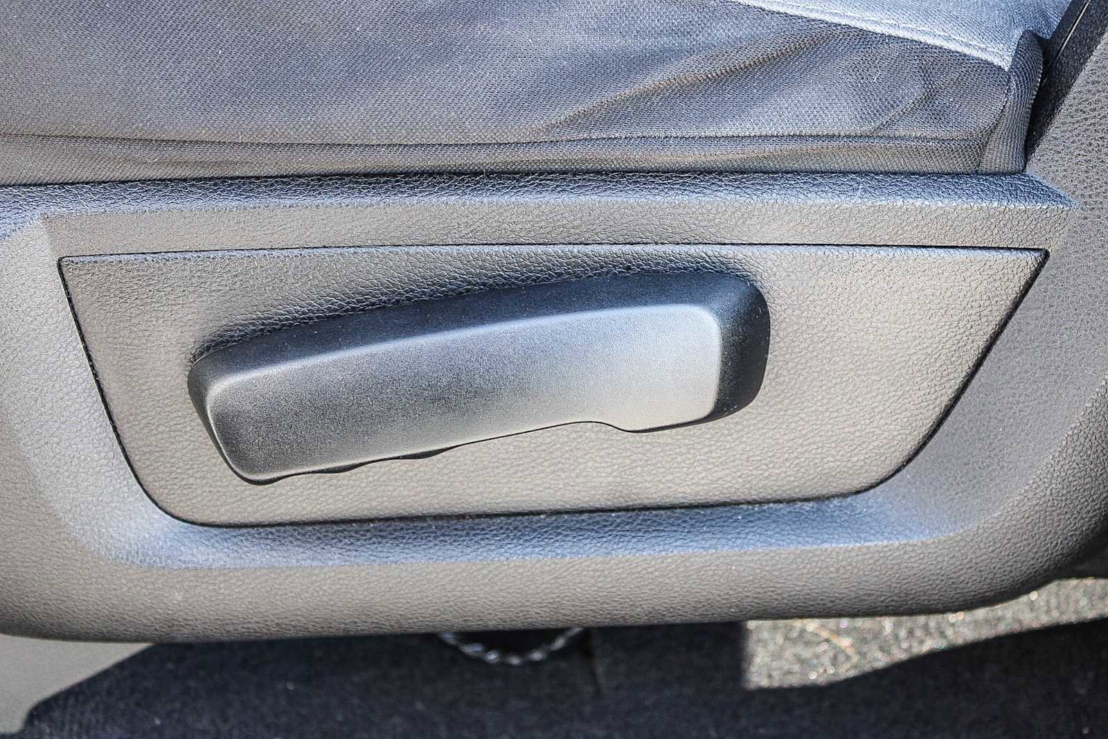 Used 2021 RAM 1500 Classic SLT image 20