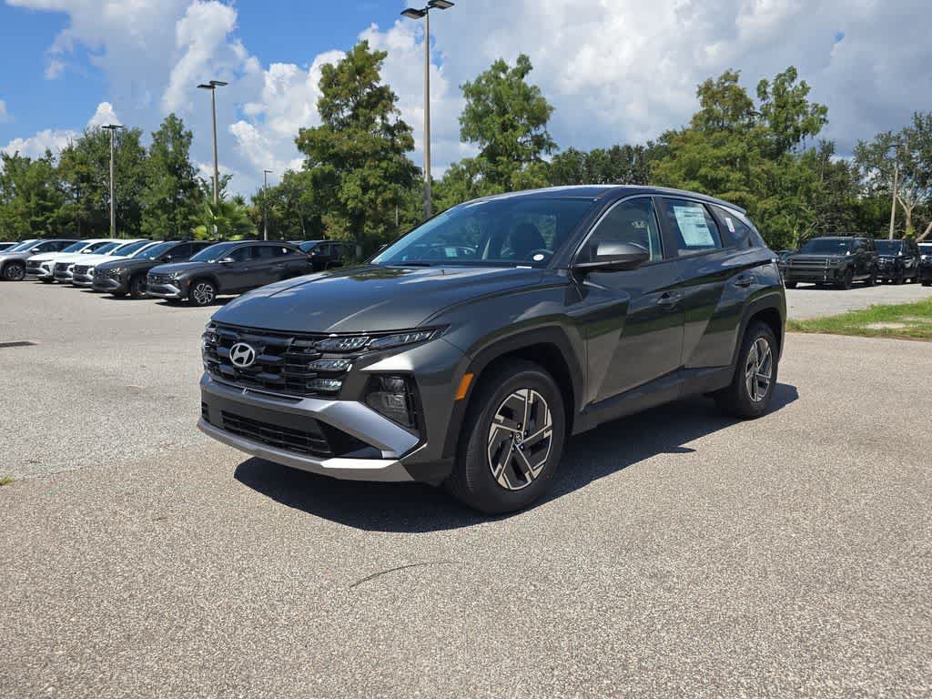 New 2026 Hyundai Tucson Blue SE FWD image 2