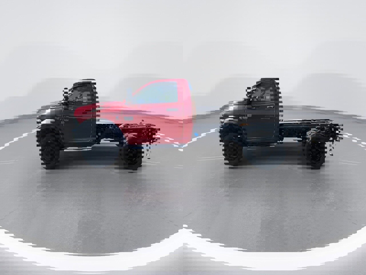 Used 2012 RAM 5500 4x4 Regular Cab w/ PWR & Remote Entry Group image 17