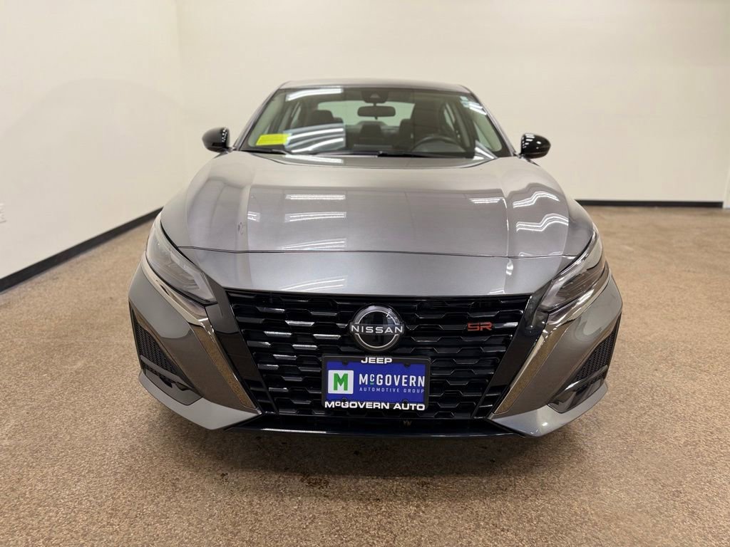 Used 2025 Nissan Altima 2.5 SR image 10