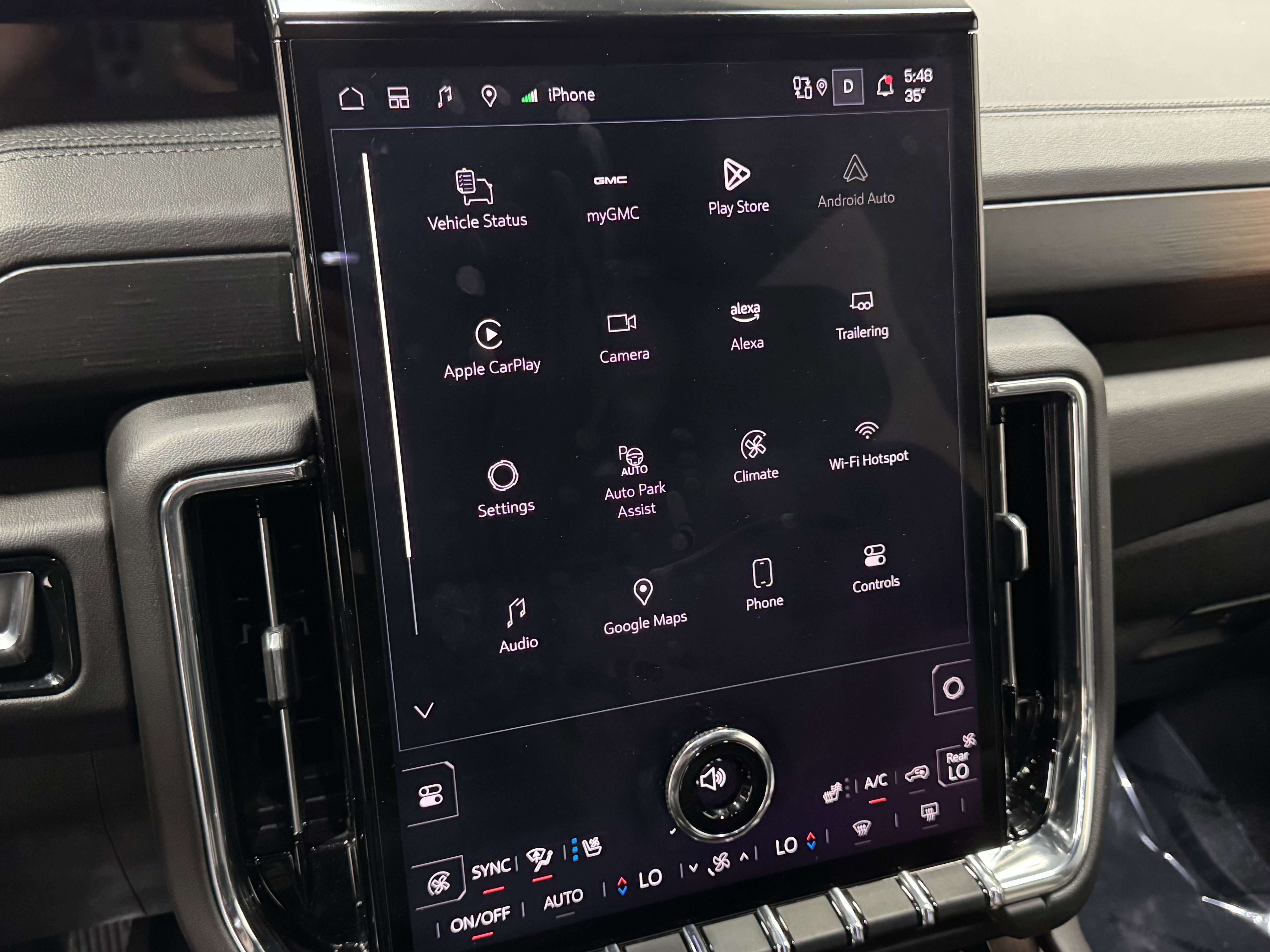 Used 2025 GMC Yukon Denali image 6