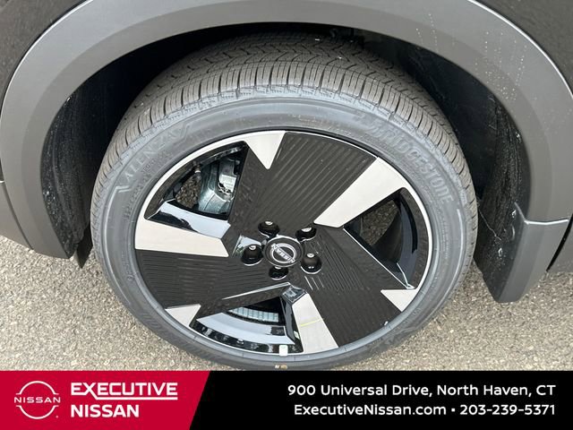 Used 2025 Nissan Kicks SR w/ Illumination Package FWD image 8