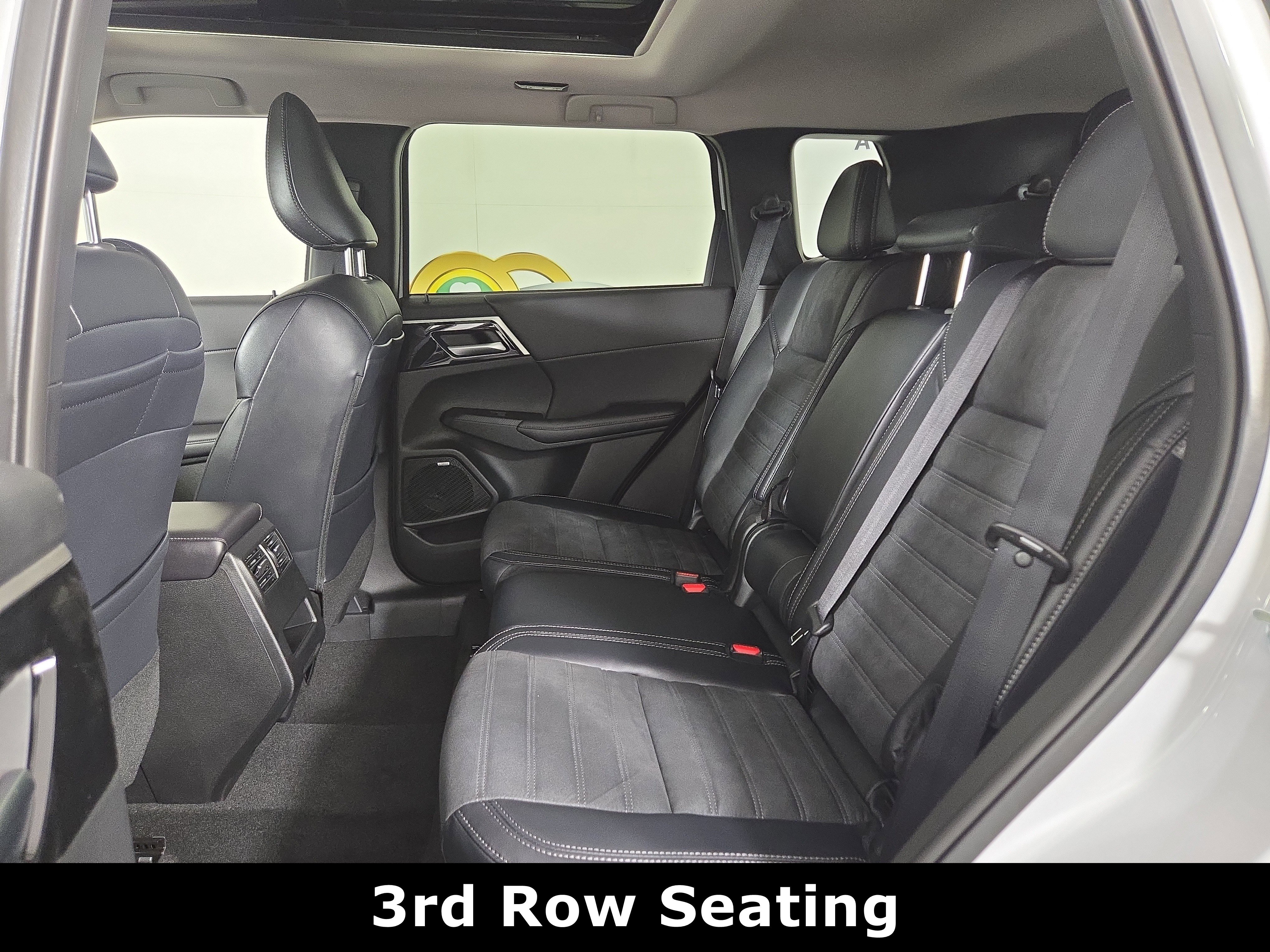 New 2026 Mitsubishi Outlander AWD image 11