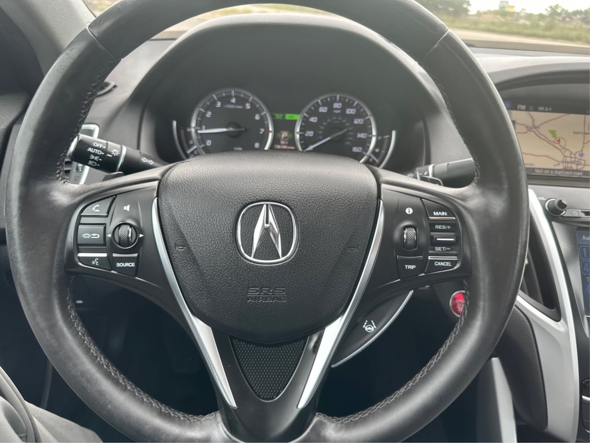 Used 2015 Acura TLX w/ Technology Package FWD image 18