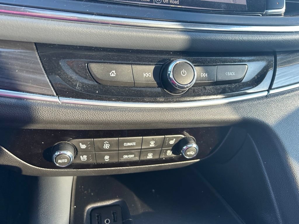 Used 2019 Buick Enclave Premium w/ Experience Buick Package AWD/4WD image 28