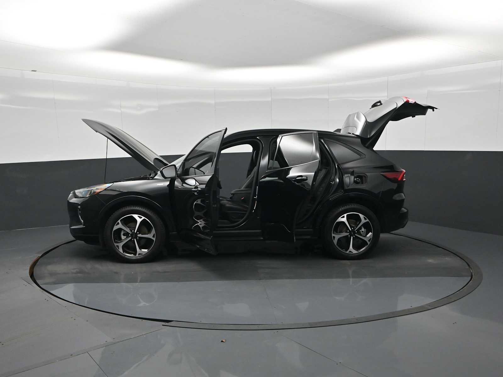 Used 2023 Ford Escape ST-Line Elite w/ Premium Technology Package AWD/4WD image 39