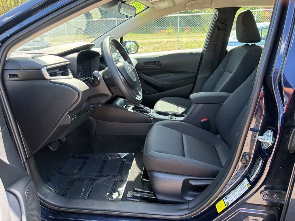 Used 2024 Toyota Corolla LE FWD image 15