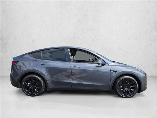 Used 2021 Tesla Model Y Long Range AWD/4WD image 4