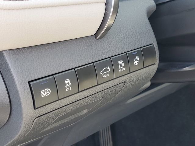 Used 2024 Toyota Camry XLE w/ Cold Weather Package FWD image 10