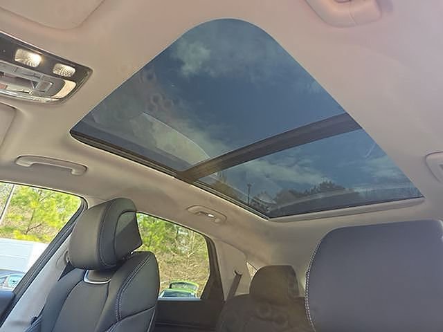 Used 2023 Genesis GV70 2.5T Select w/ Select Package image 60