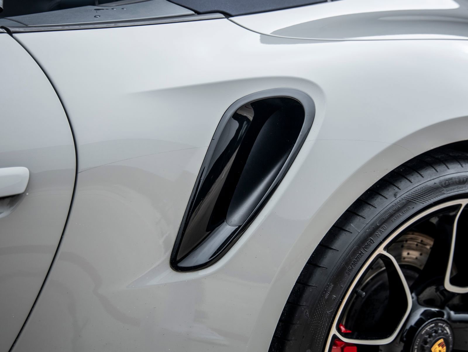 Used 2021 Porsche 911 Turbo AWD/4WD image 19