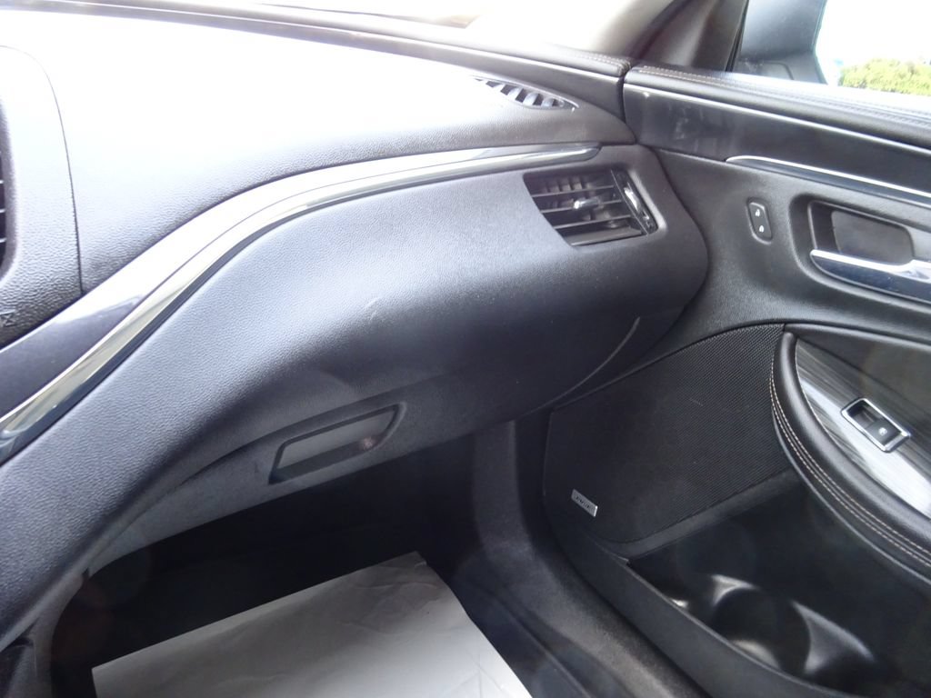 Used 2018 Chevrolet Impala LT w/ LT Entertainment Package FWD image 28
