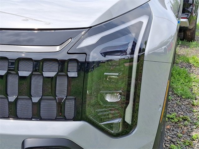 New 2026 Kia Sportage X-Line w/ X-Line Technology Package image 4