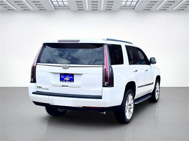 Used 2020 Cadillac Escalade Luxury image 5