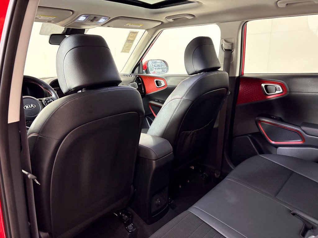 Used 2021 Kia Soul Turbo FWD image 17