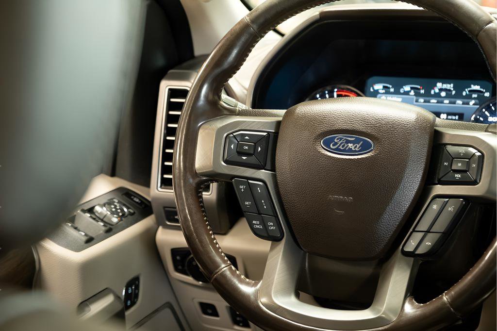 Used 2019 Ford F350 Limited AWD/4WD image 7