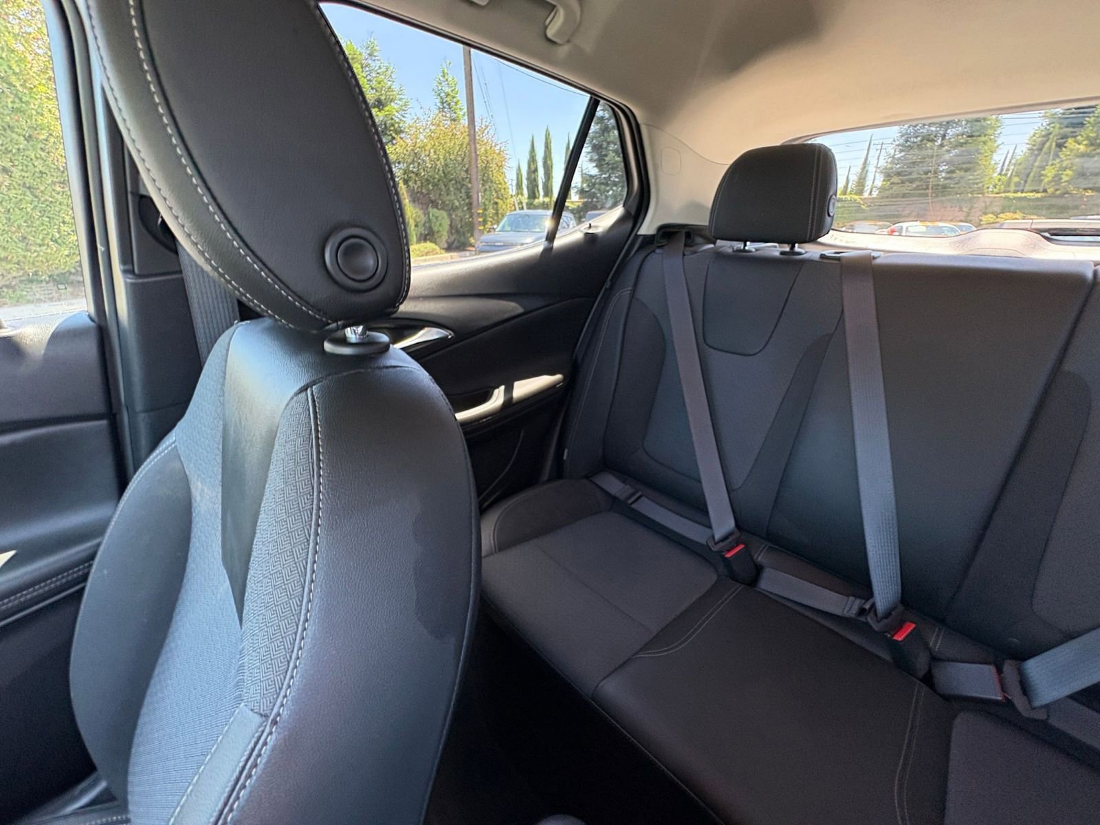 Used 2025 Buick Encore GX Preferred FWD image 38