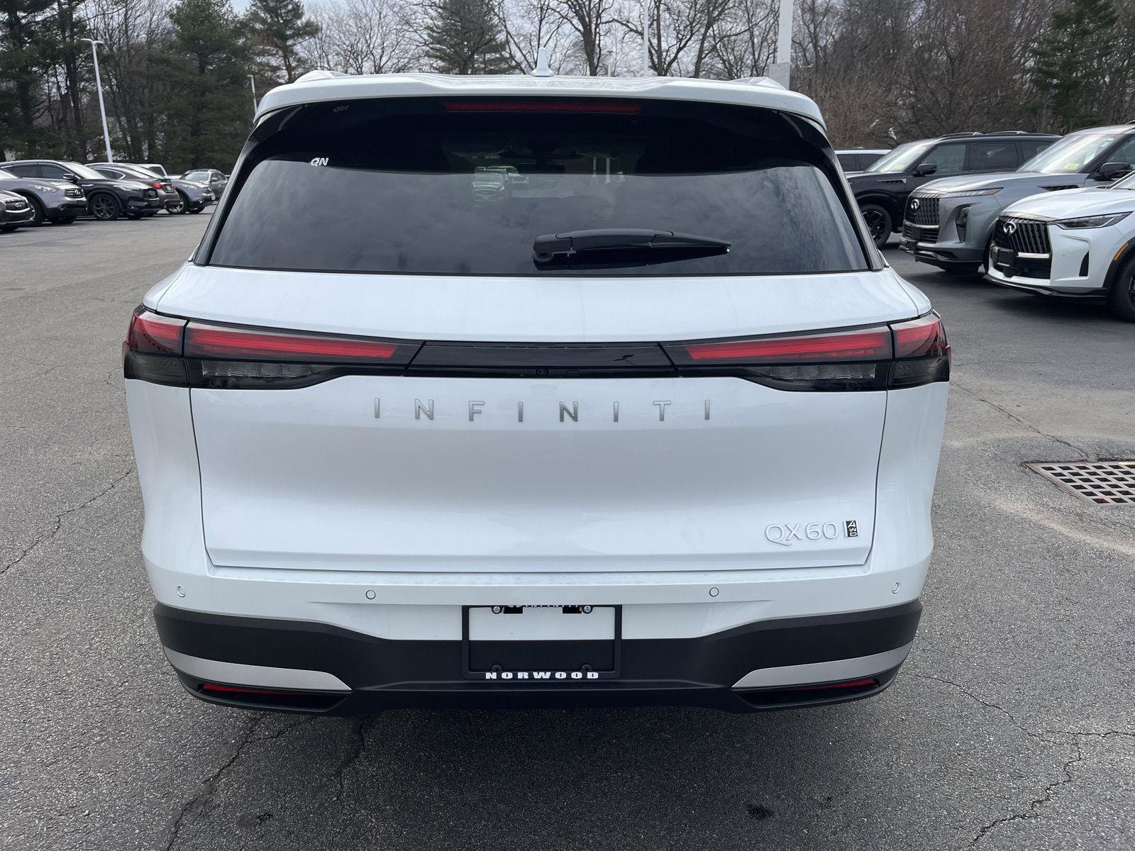 New 2026 INFINITI QX60 Luxe w/ Cargo Package image 4